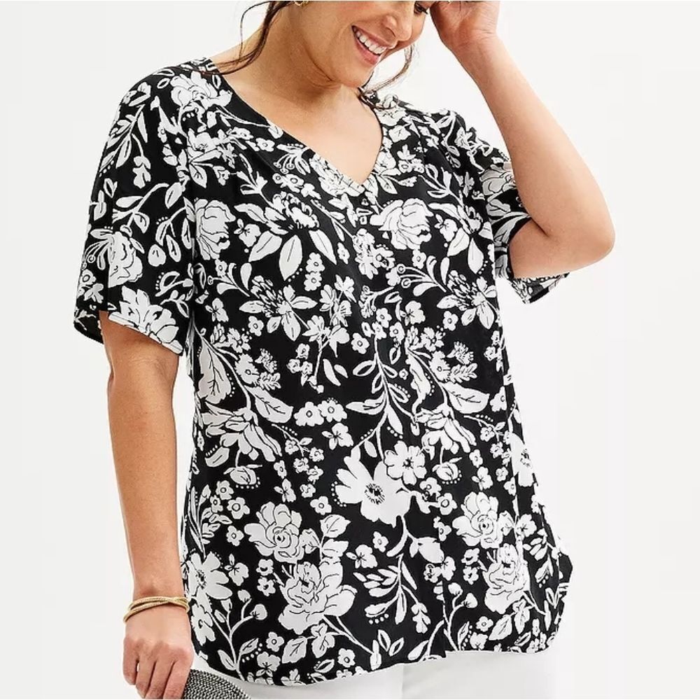Croft & Barrow Black and White Floral Top Plus Size 2x